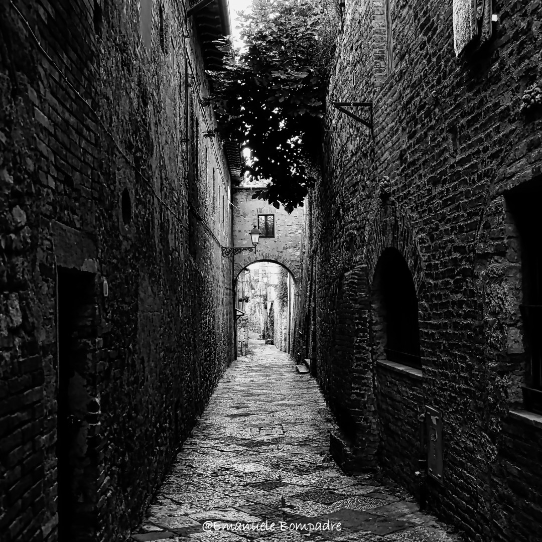 Colle Val d’Elsa, il borgo dei cristalli e delle meraviglie toscane