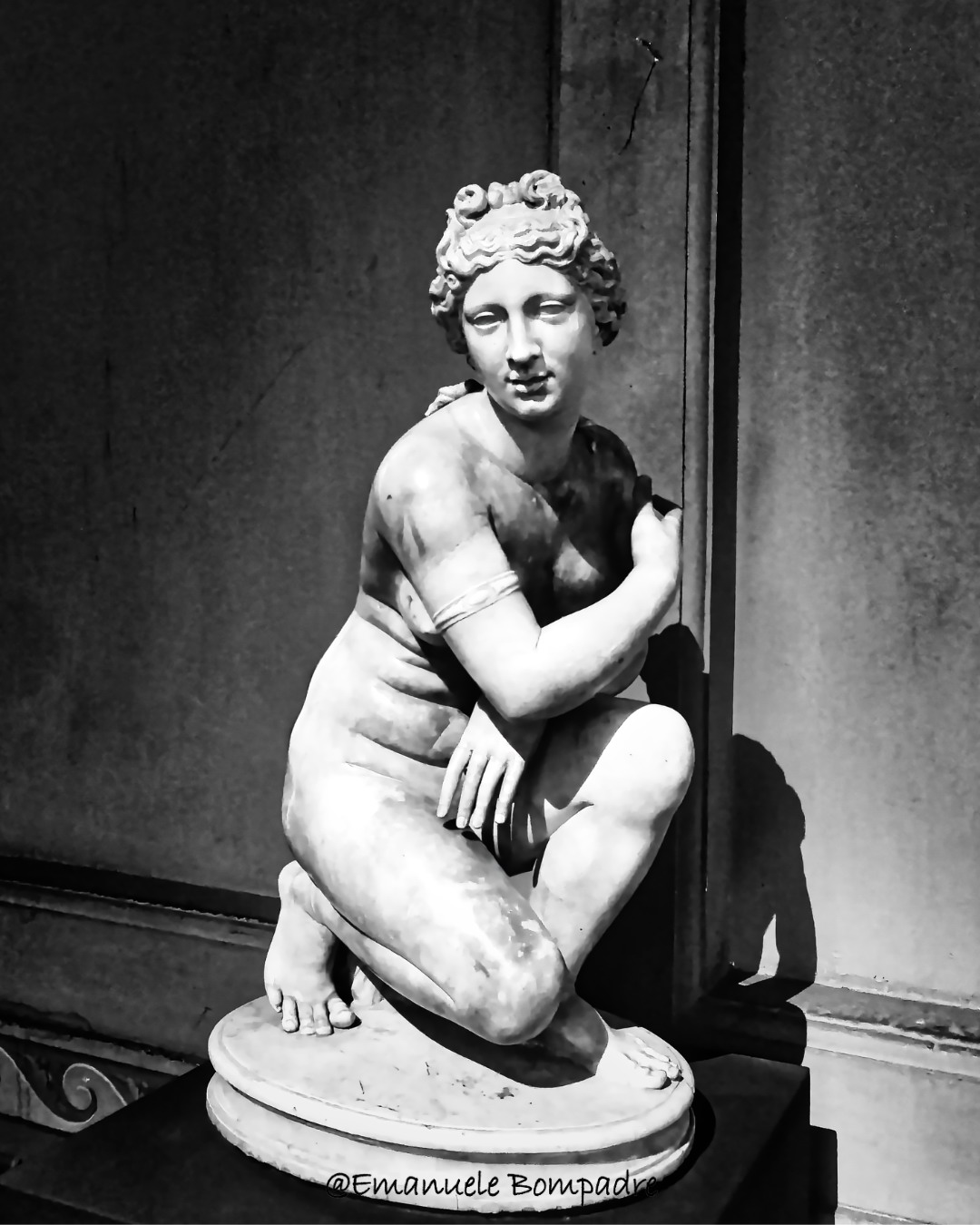 La Venere accovacciata agli Uffizi: un capolavoro di grazia e intimità