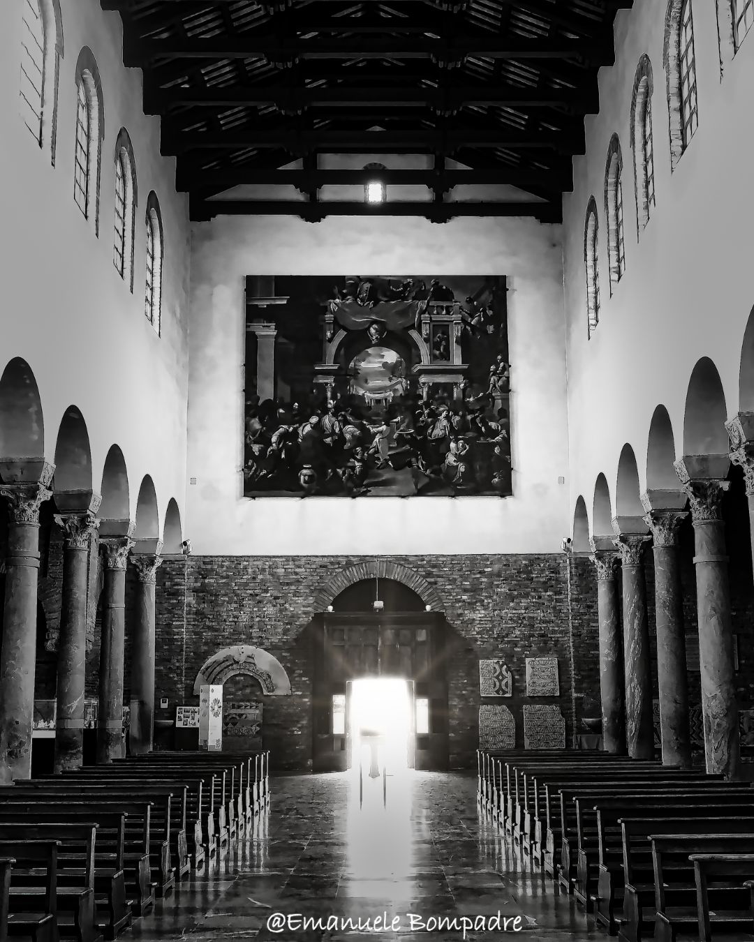 San Giovanni Evangelista a Ravenna: luce, storia e un abbraccio di colonne